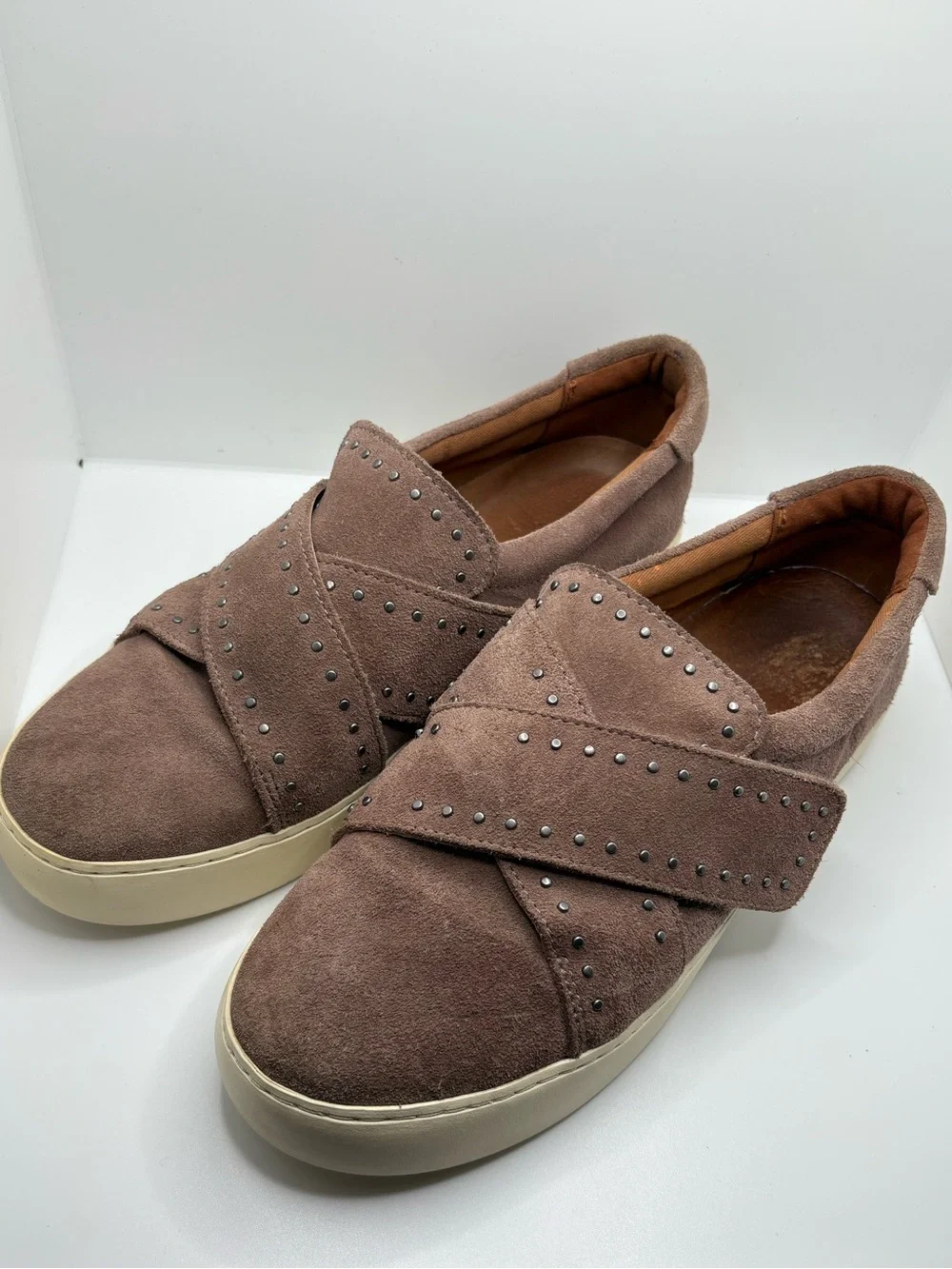 Frye Nina Stud Slip-On Dusty Rose Suede Leather Sneakers Sz 8.5 Casual Neutral